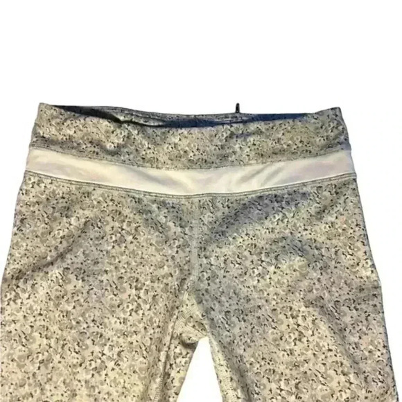 Lululemon Inspire‎ II Crop leggings, petit fleur - Picture 4 of 6